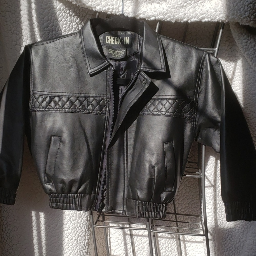 Children's faux leather jacket, in black.